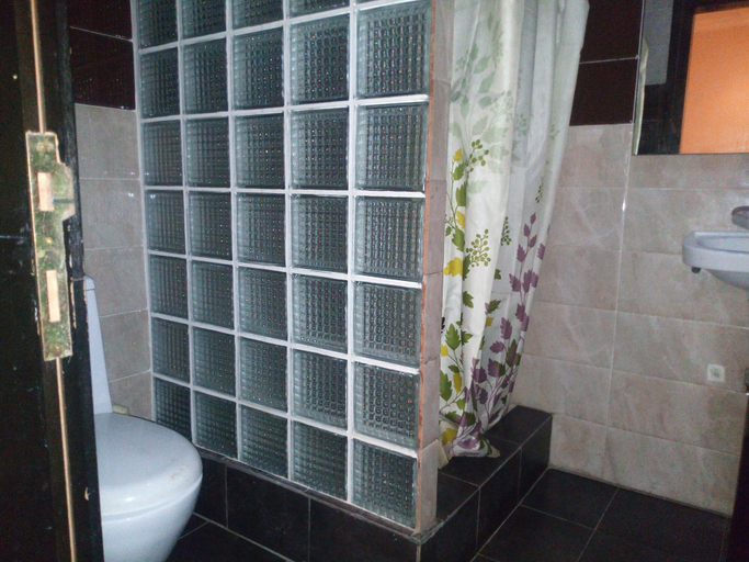 Bathroom, Allure Suites, Surulere