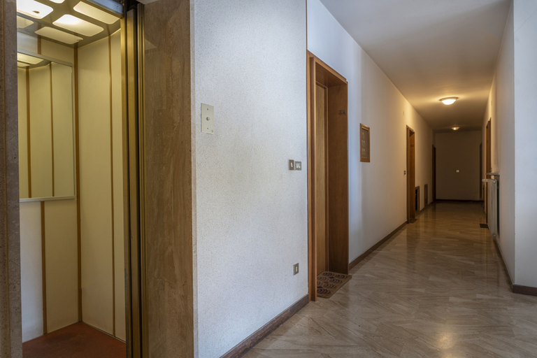 Hallway, Rododendro Alpi Giulie APT with Terrace, Udine