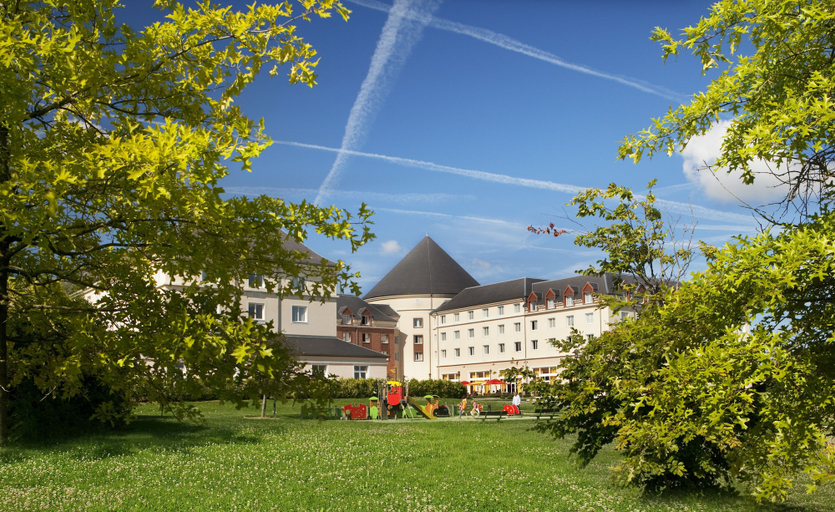 Exterior & Views 2, Grand Magic Hotel Marne La Vallée, Seine-et-Marne