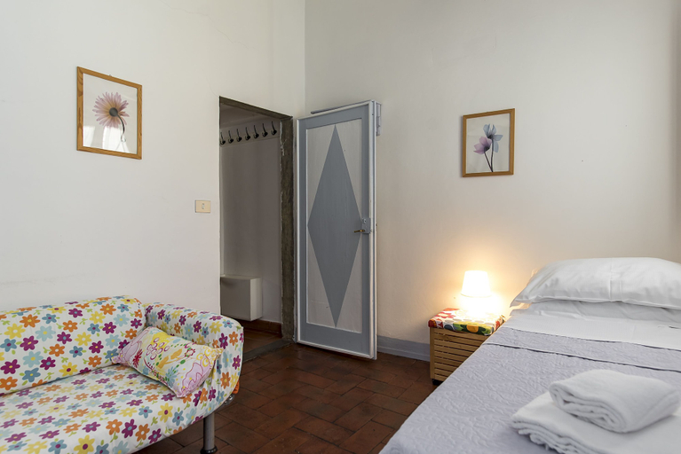 Bedroom 4, Macci Apartment, Florence
