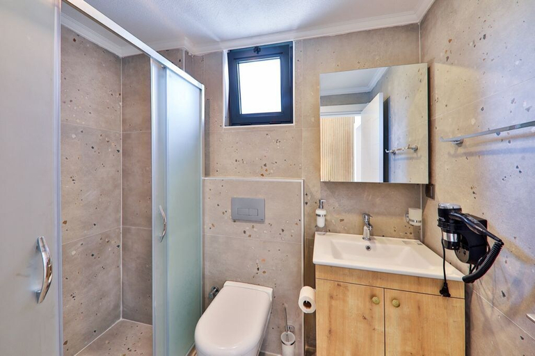 Bathroom 5, Happy Kaş Pansiyon, Kaş