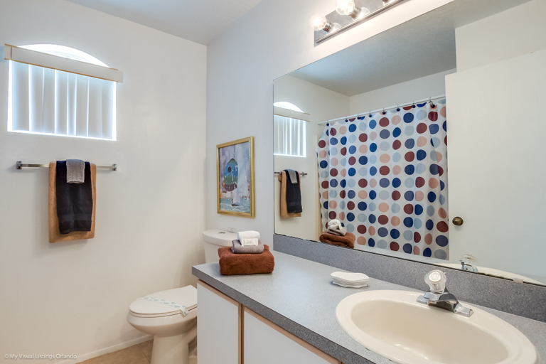 Bathroom 3, 435castle, Polk