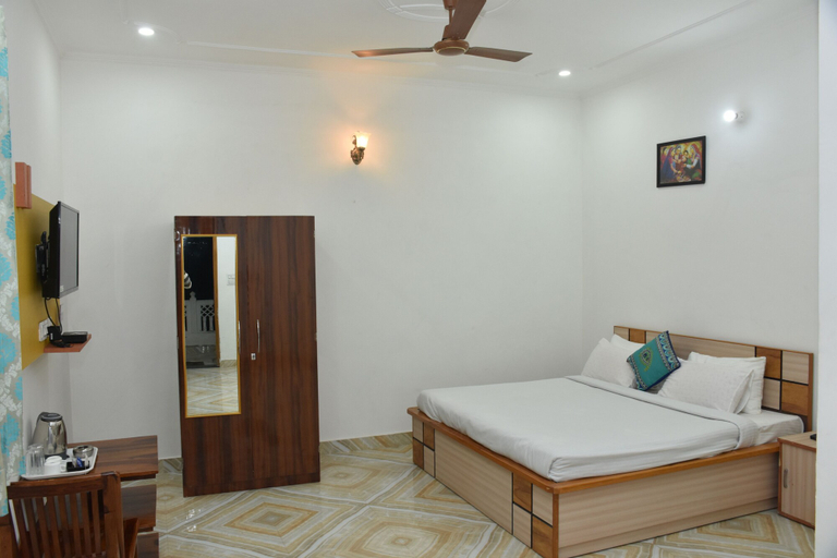 Bedroom 3, Ramas Resort, Tonk