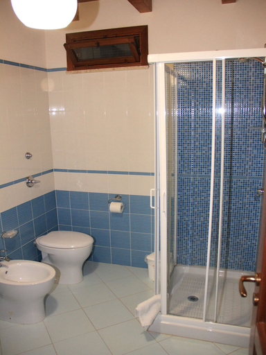 Bathroom 3, I Giardini di Elencosta, Trapani