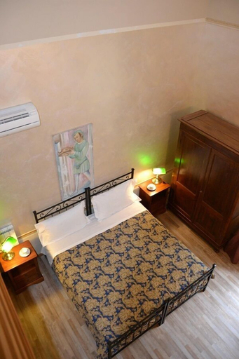 Bedroom 4, Residenza San Domenico, Siena