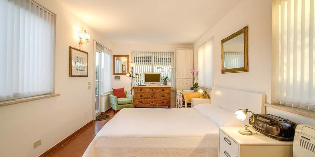 Room 4, Exclusive Terrace Largo Argentina, Rome