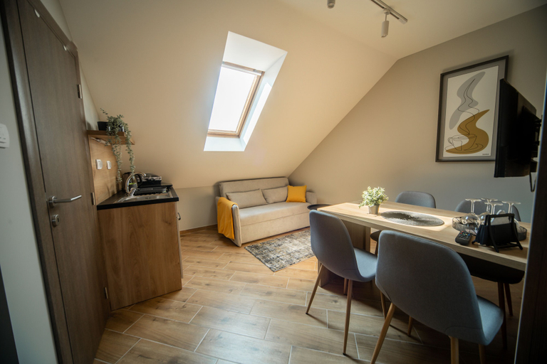 Others 5, Manoir Apartments, Novi Sad