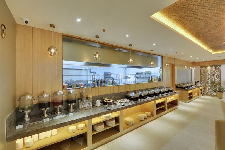 Food & Drinks 5, Clarion Hotel Bangalore, Bangalore