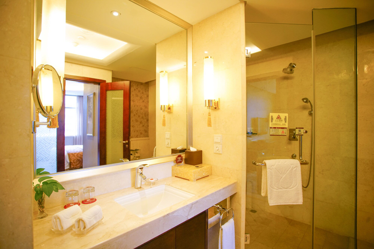 Bathroom 4, Grand Soluxe International Hotel Xi'an, Xi'an