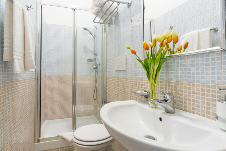 Bathroom 3, Sweet Holidays in Rome, Roma