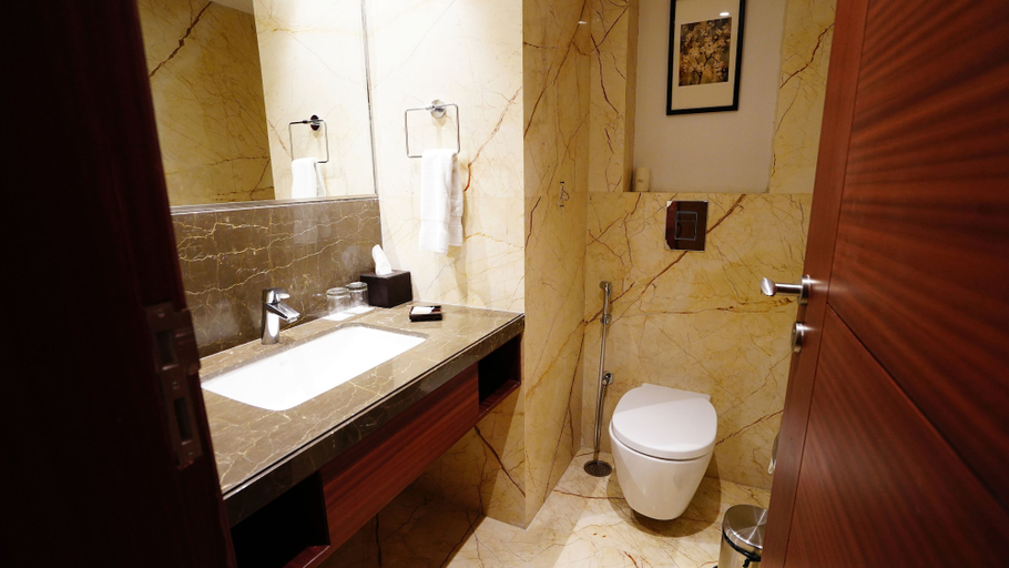 Bathroom 5, The Fern Residency Sarnath, Varanasi