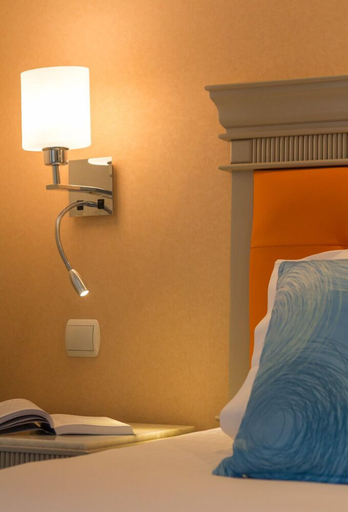 Bedroom 3, Tropical Hotel, Attica