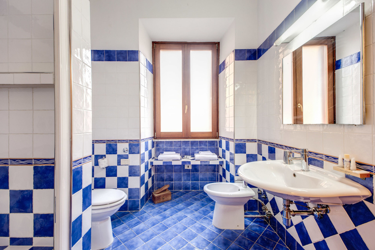 Bathroom 4, Hotel Gea di Vulcano, Roma