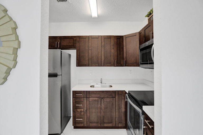 Others 5, Renzzi Wynwood Apartments, Miami-Dade