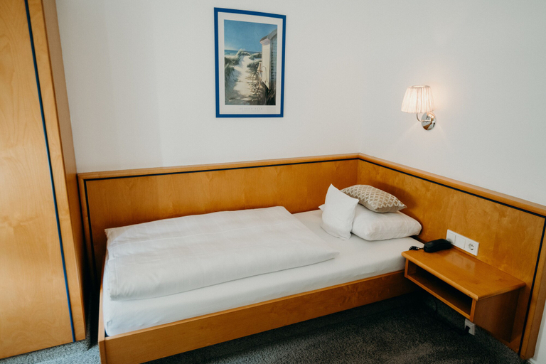 Bedroom 3, Hotel Crystal, Regionalverband Saarbrücken