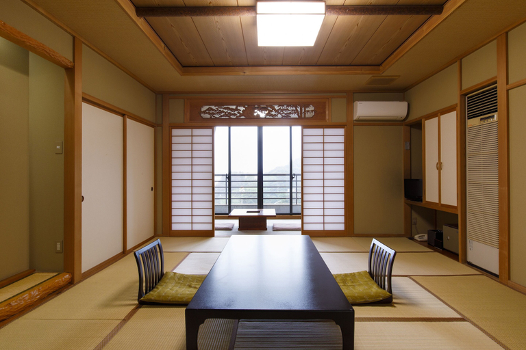 Bedroom 2, Wakamiro, Hokuto