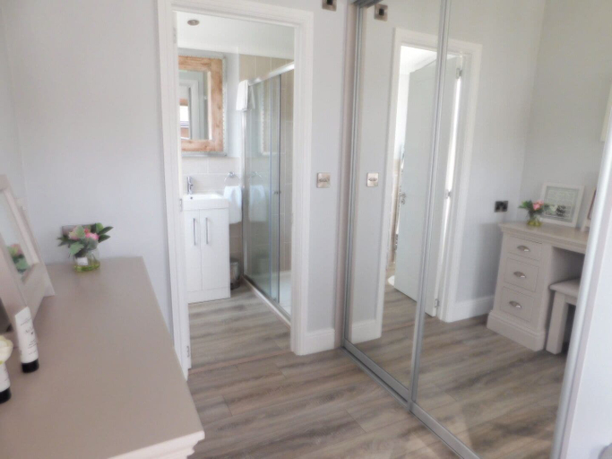 Bathroom 3, Spacious 2-bed Lodge in Bury Saint Edmunds, Suffolk