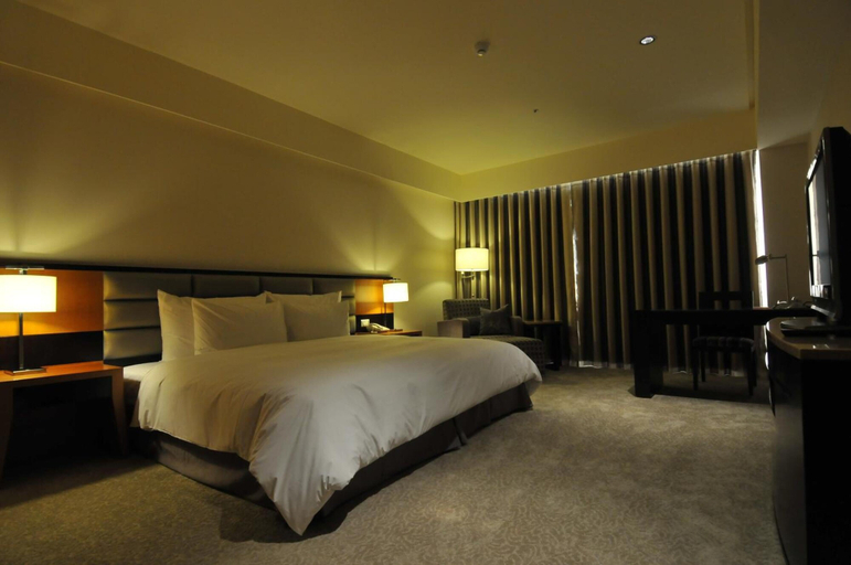Bedroom 3, Monarch Skyline Hotel, Taoyuan