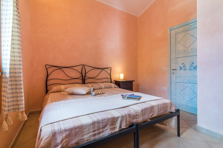 Bedroom 2, Casa Osalla 1, Nuoro