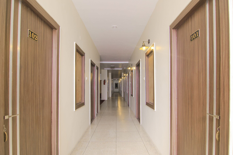 Others 4, Hotel R B International, Varanasi