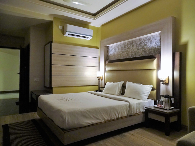 Bedroom 3, Hotel Continental Blue, Bikaner