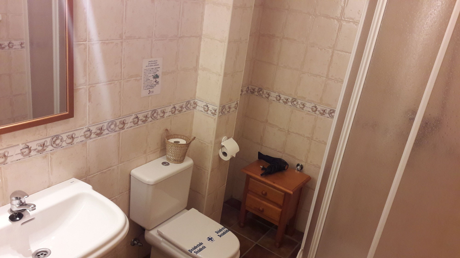 Bathroom 3, Alojamientos Rurales La Aldaba, Madrid