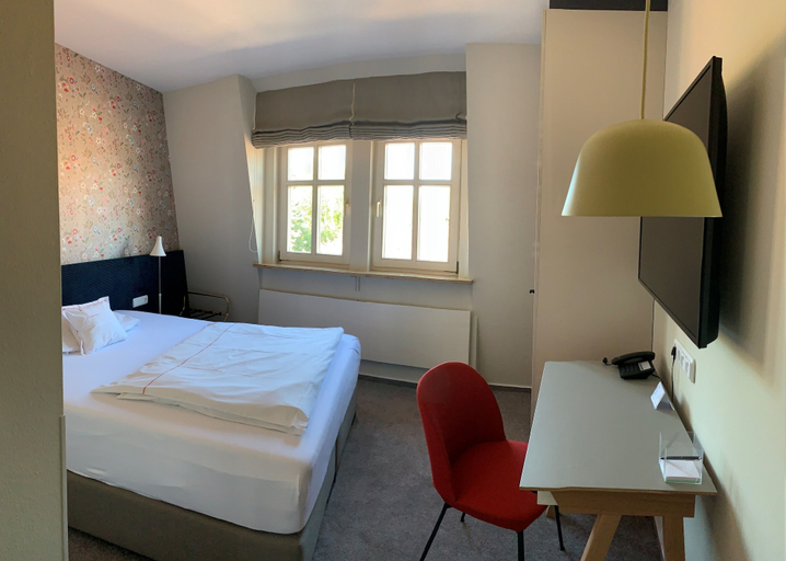 Bedroom 4, Hotel Am Torturm, Kitzingen