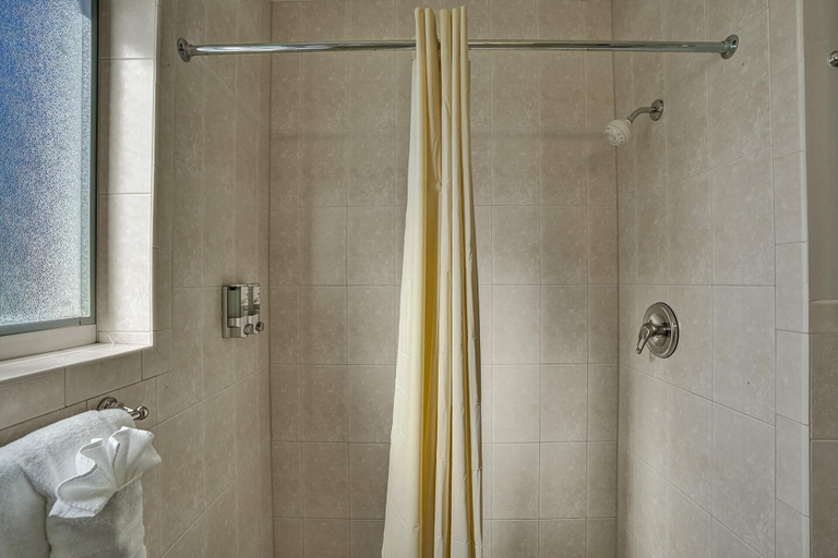 Bathroom 4, The Grand Resort and Spa, Broward