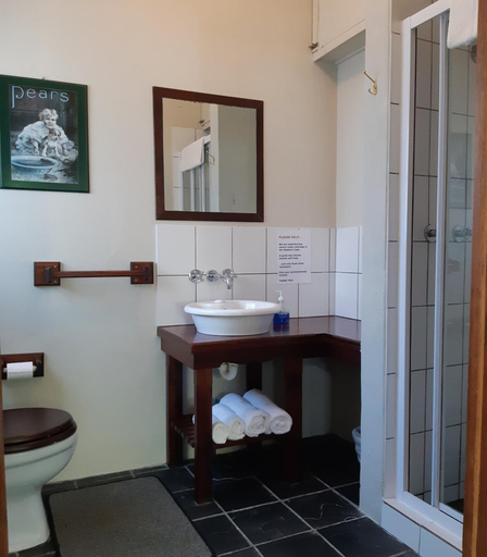 Bathroom, Be My Guest Lodge, City of Cape Town