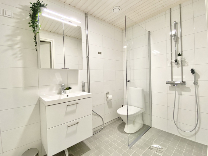 Bathroom 3, City Home Finland Arena Apartment, Pirkanmaa