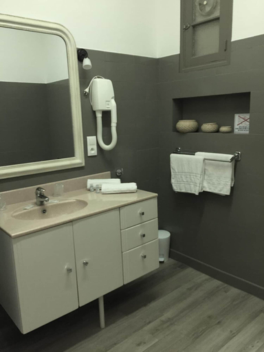 Bathroom 3, Hôtel Astria, Var