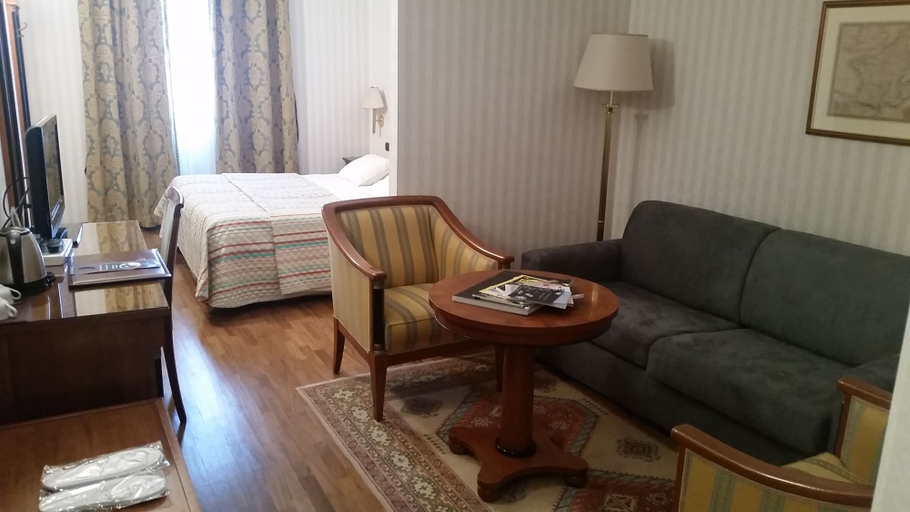 Bedroom 2, Hotel Palazzo Lovera, Cuneo