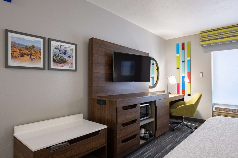 Bedroom 3, Hampton Inn Richfield, Sevier