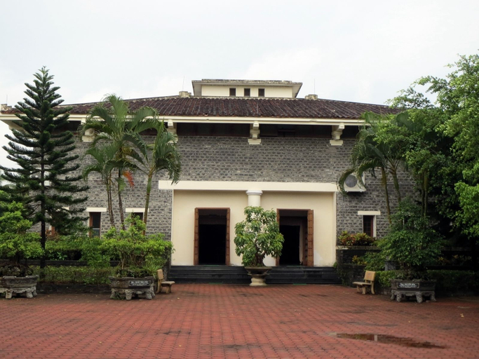 Exterior & Views 2, King Hotel, Quảng Ngãi