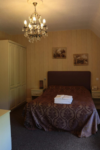 Bedroom 2, Haigs Hotel, Solihull