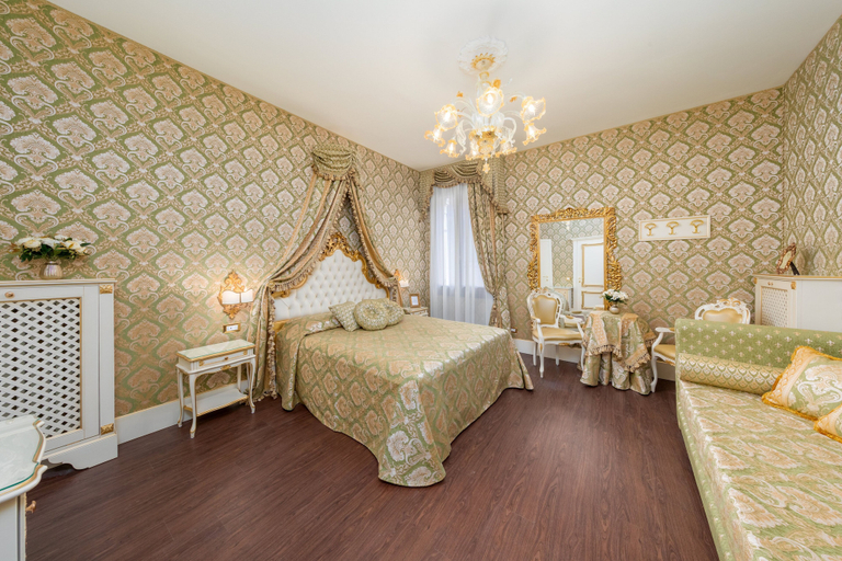 Bedroom 5, La Veneziana Boutique Rooms, Venezia