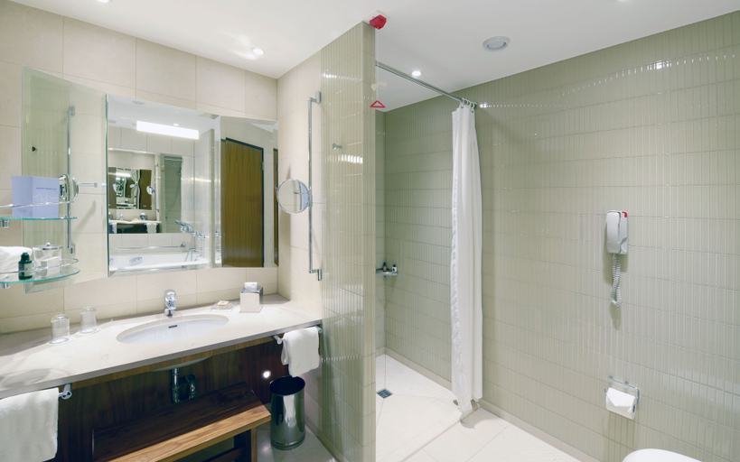 Bathroom 5, Canary Riverside Plaza London, Vignette Collection by IHG, London