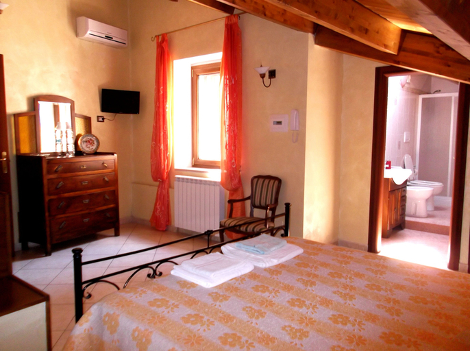 Bedroom 4, Dolcedorme B&B, Potenza