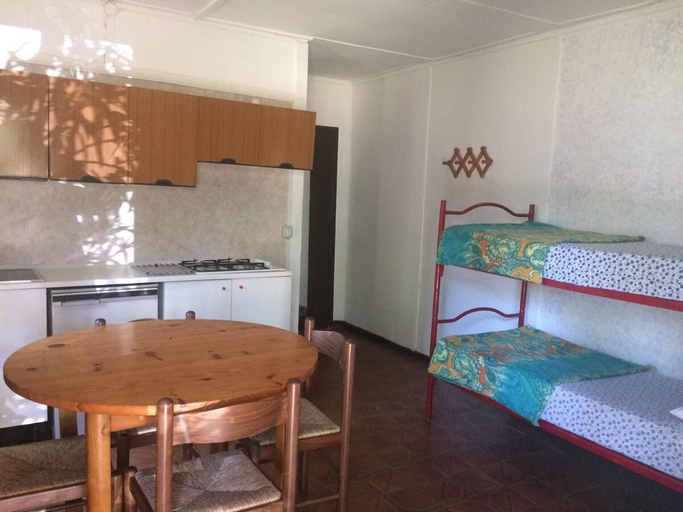 Bedroom 2, Maronda Camping, Campobasso