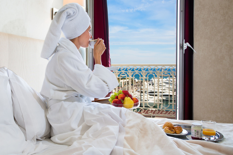 Bedroom 2, Hotel Splendid Cannes, Alpes-Maritimes