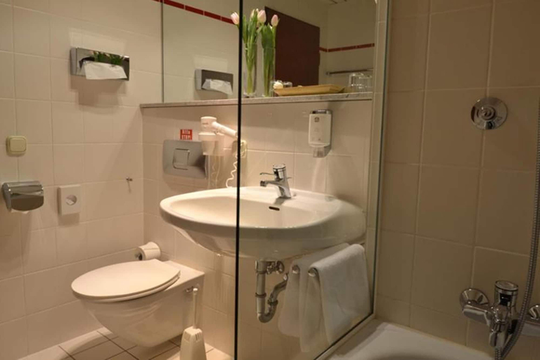 Bathroom 5, Amedia Siegen, Trademark Collection by Wyndham, Siegen-Wittgenstein