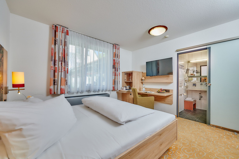 Bedroom 2, Ringhotel Hasen Herrenberg, Böblingen
