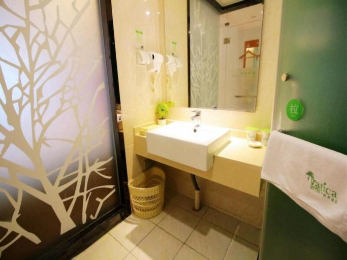 Bathroom 3, Vatica Suzhou Changshu Shimao Residence Hotel, Suzhou
