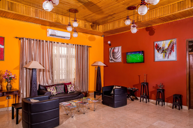 Others 5, Oriental Hotel North Legon, Ga East