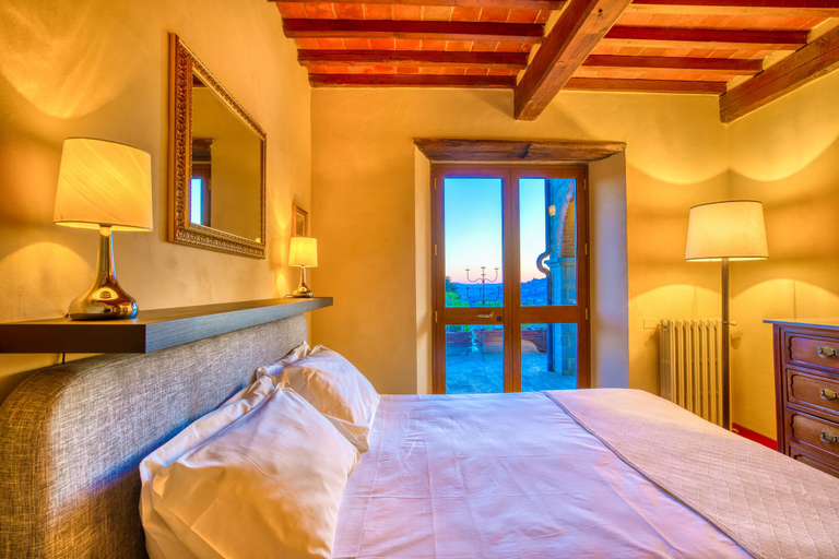 Bedroom 2, Villa Senaia, Arezzo