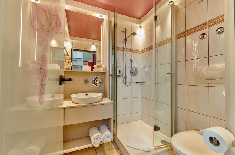 Bathroom 3, Ringhotel Hasen Herrenberg, Böblingen