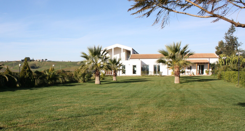 Exterior & Views, Il Vigneto Resort, Agrigento