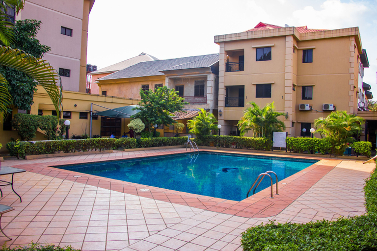 Sport & Beauty 1, Dees Hotels, Apartments and Suites, Mushin
