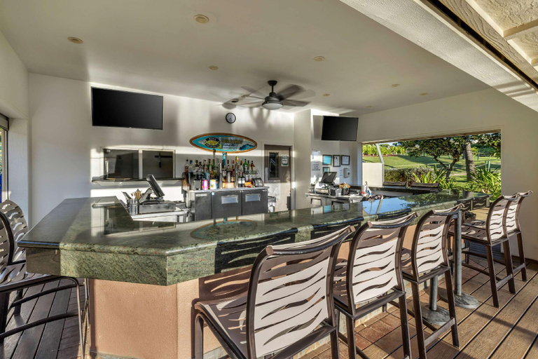 Food & Drinks, Hilton Vacation Club The Point At Poipu Kauai, Kauai