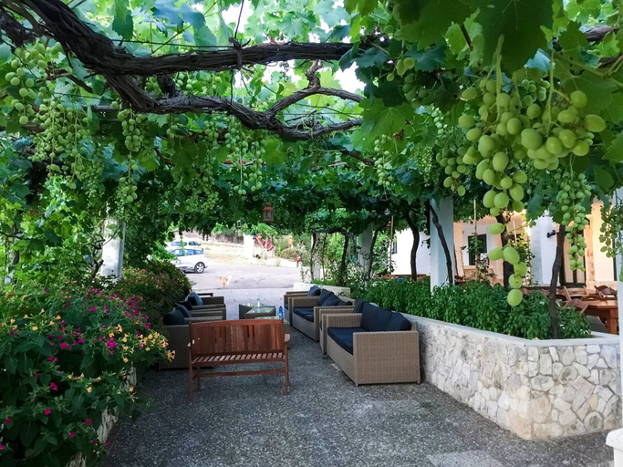 Terrace/patio 5, Agriturismo Colletta, Foggia